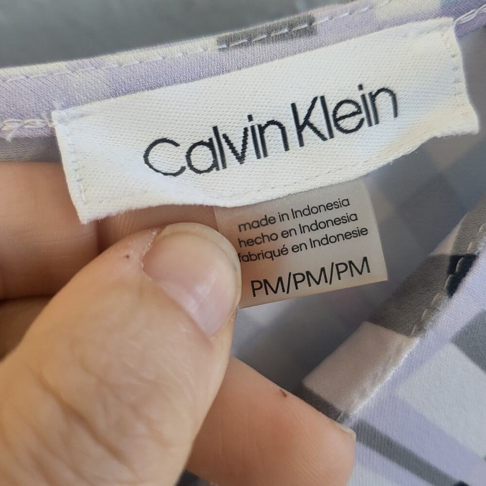 Calvin Klein Pastel Blue, Purple and B&W Geo Print Short Sleeve Shirt - PM - Picture 4 of 5